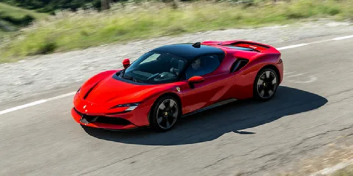 Ferrari SF90 Stradale broke the speed record