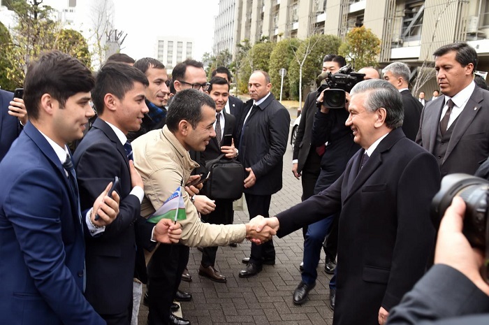 Шавкат Мирзиёев: первый президент Узбекистана нового поколения