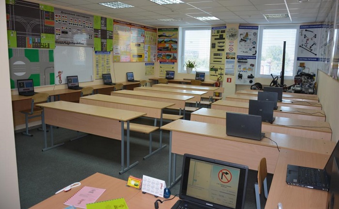 Обучение в автошколе “Дорожная Азбука” – ваша уверенность на дороге